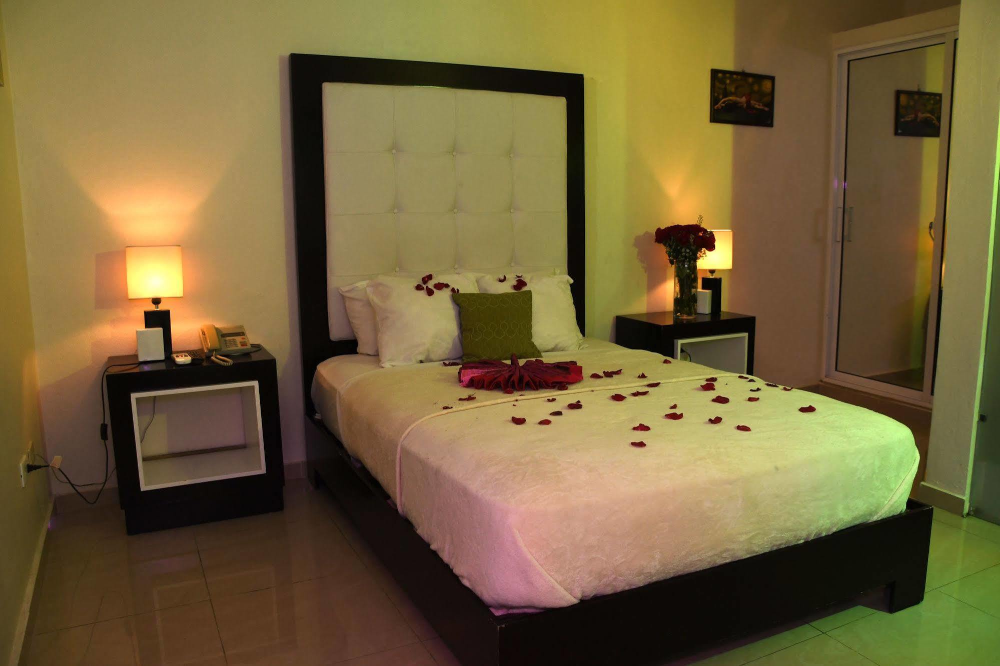 Hostal San Francisco De Asis Santo Domingo Eksteriør bilde